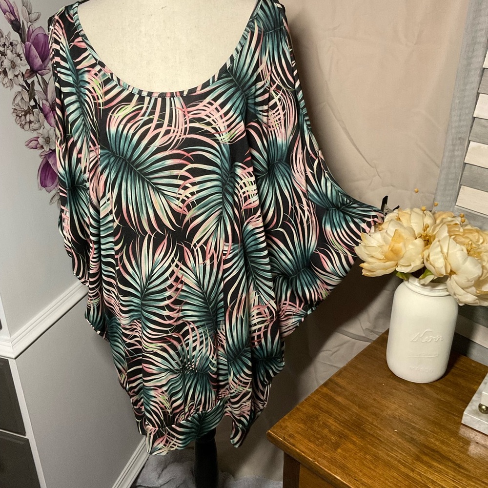 Ladies Cold Shoulder Blouse Medium